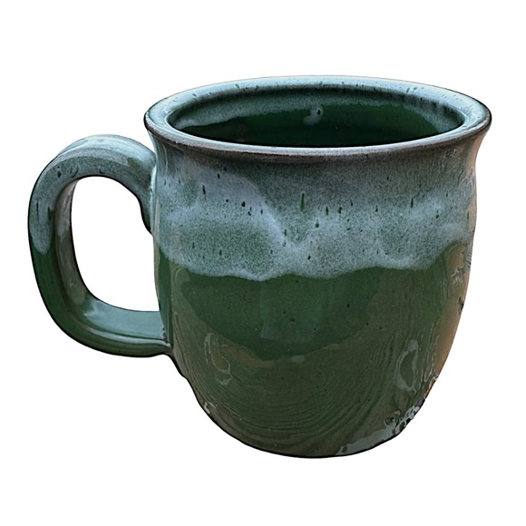 SUNSET HILL Stoneware Coffee Mug Christmas 2022 Wreath Ornaments - Picture 2 of 7